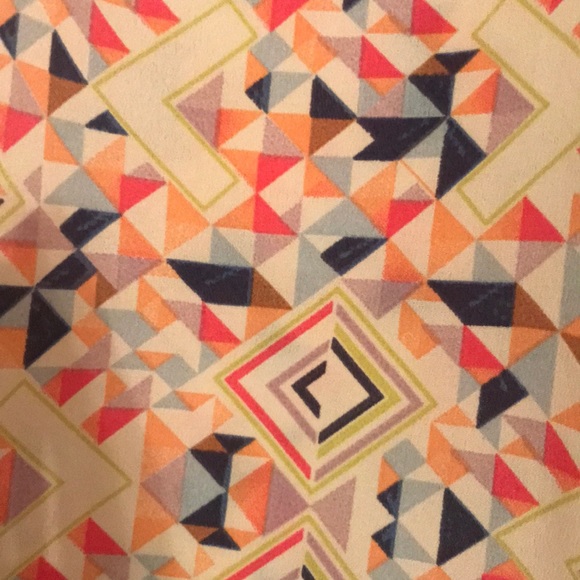 Colorful sheer top - Picture 3 of 4